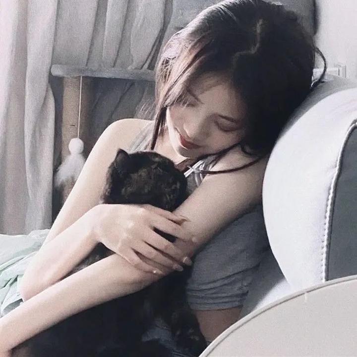 家政妇看见了！